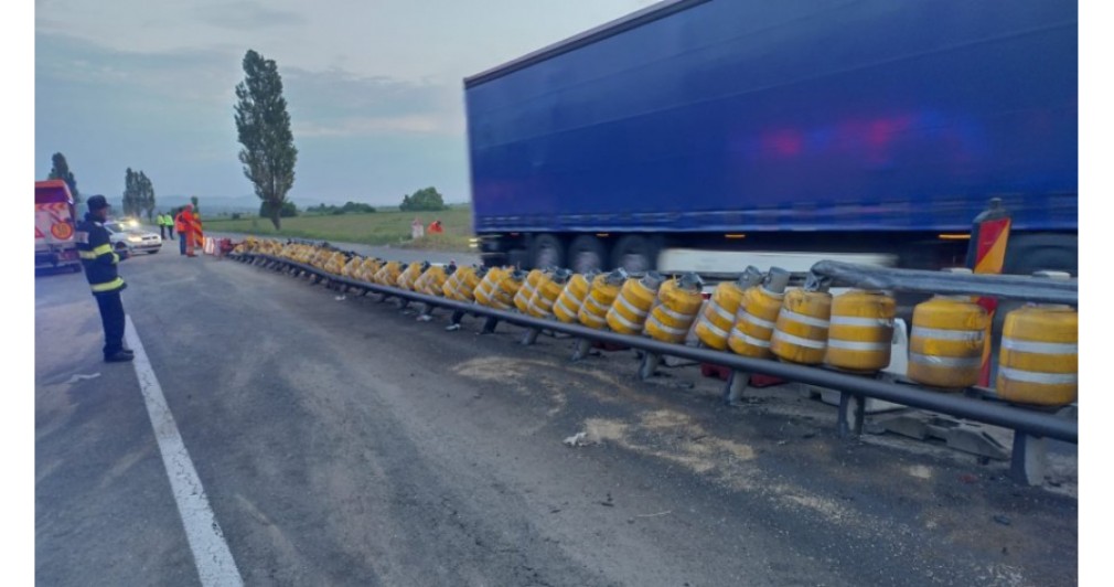 Un camion din Ucraina s-a răsturnat pe E85