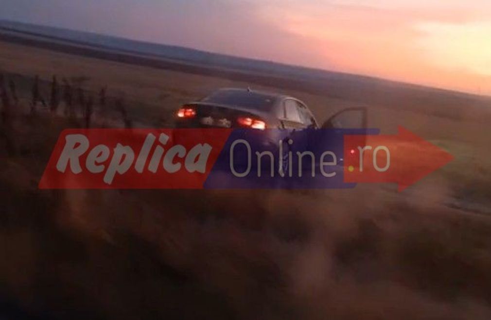 VIDEO Camion răsturnat după ce a fost lovit de o mașină