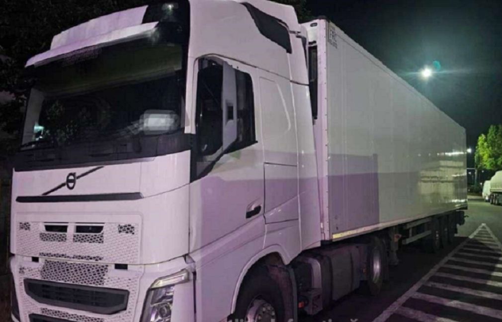 Camion de 50.000 euro furat din Cehia, găsit la Vama Albița