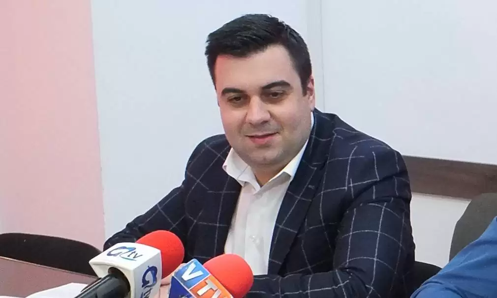 În capul lui Cuc trenurile merg cu 160 la oră