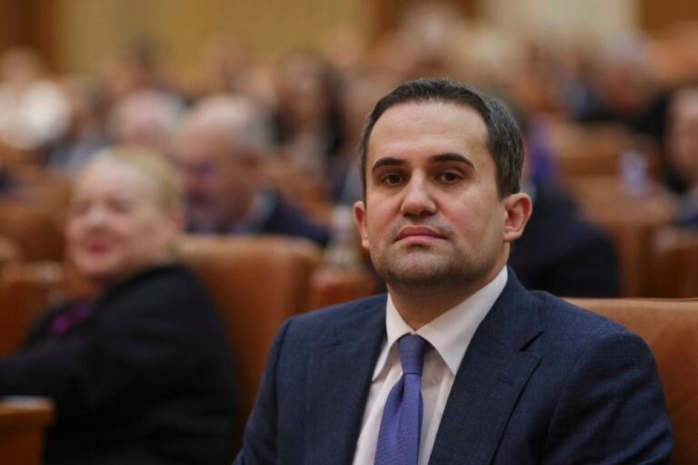 Noul ministru al Transporturilor se lansează în promisiuni: Vom avea 1.500 km de autostrăzi