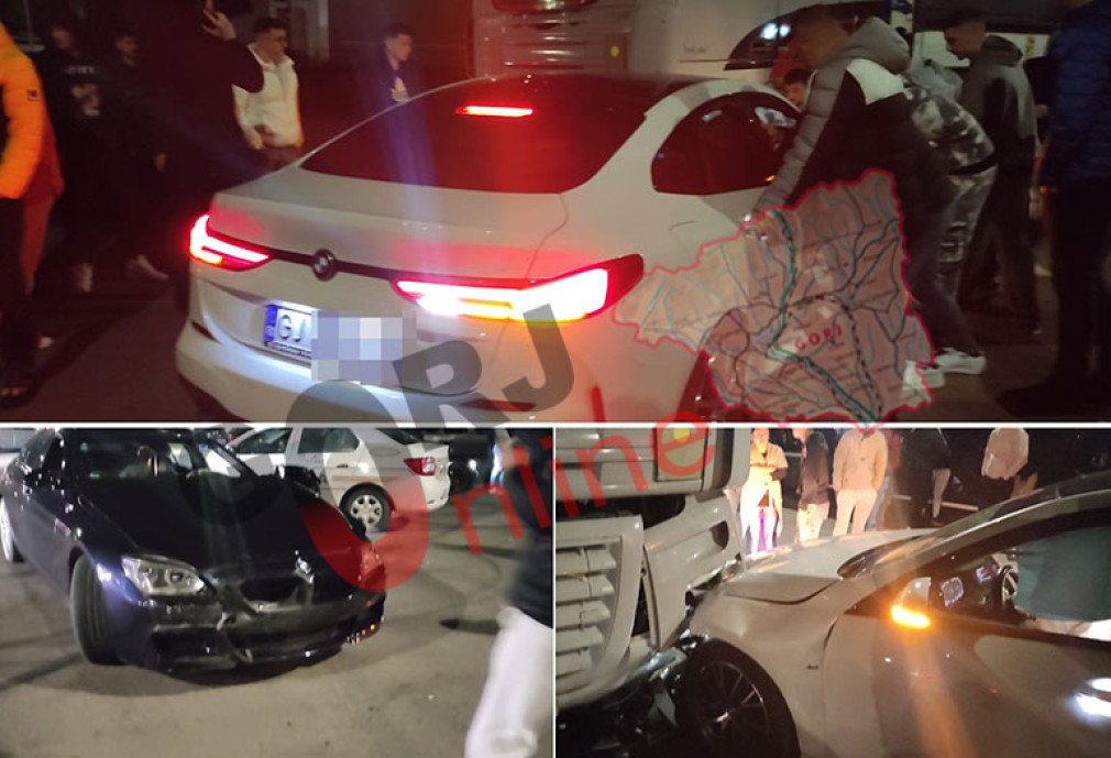 FOTO Două mașini BMW au făst o întrecere în parcare și au ricoșat în camion