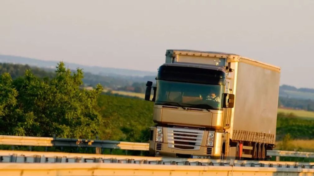 Șofer român, prins cu 23 kg de cocaină în camion a fost achitat. De ce?