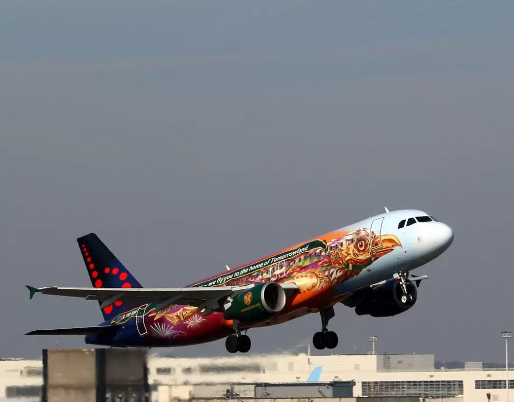 GREVA. Zeci de avioane rămase la sol