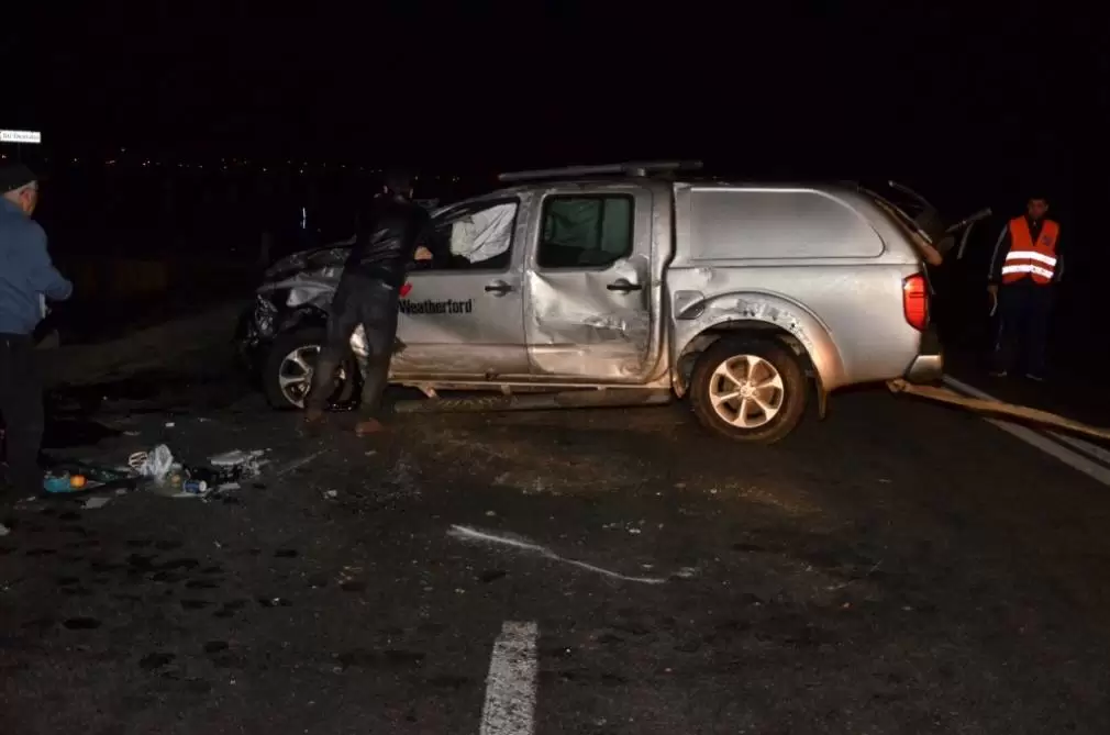 Un autoturism, un camion şi o autoutilitară, implicate într-un accident cu doi morți