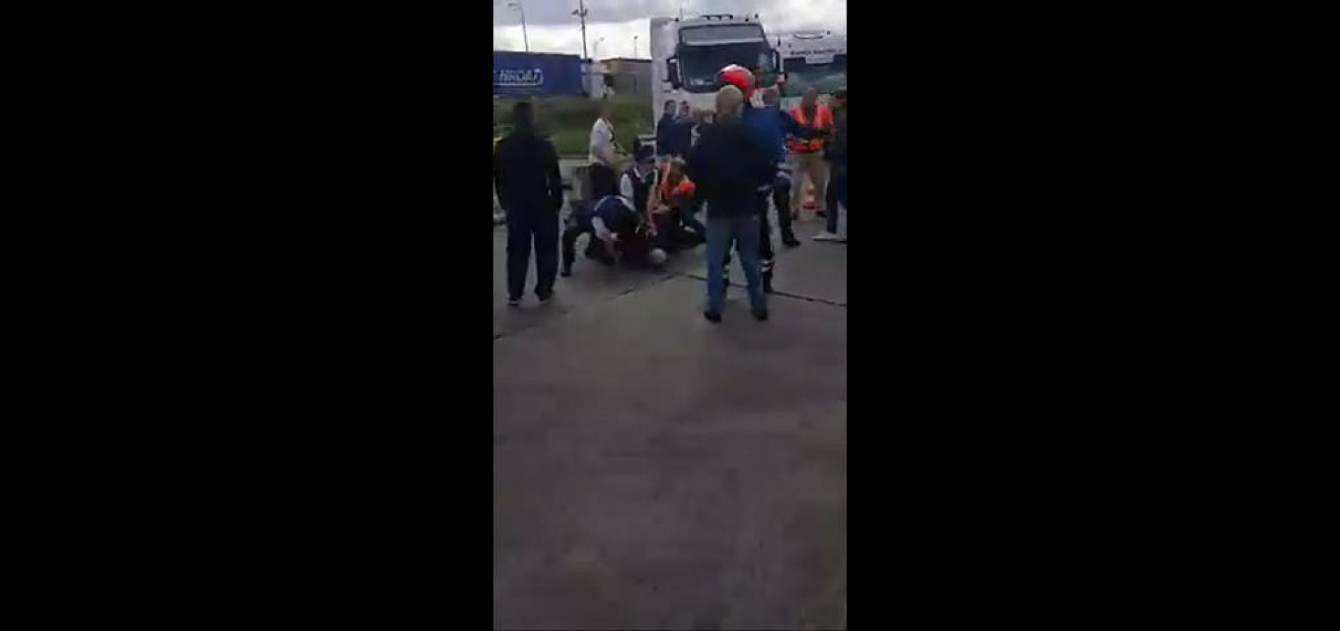VIDEO ȘOCANT!!! ȘOFERII ROMÂNI DE TIR- VICTIMELE AGRESIUNII POLIȚIEI BELGIENE