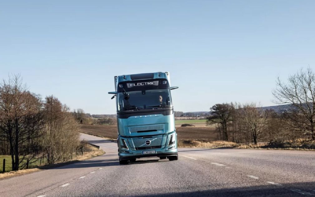 Camioanele electrice trebuie să ajungă la 35% din piață. Misiune grea