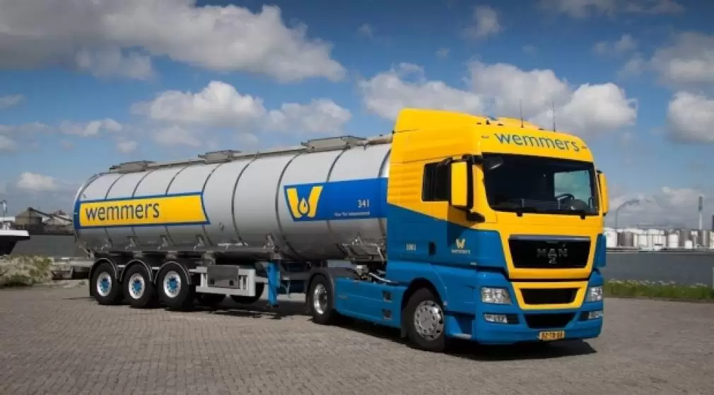 Șoferi români de camion au câștigat în instanță dreptul de a fi plătiți ca cei olandezi: 4.600 euro/lună