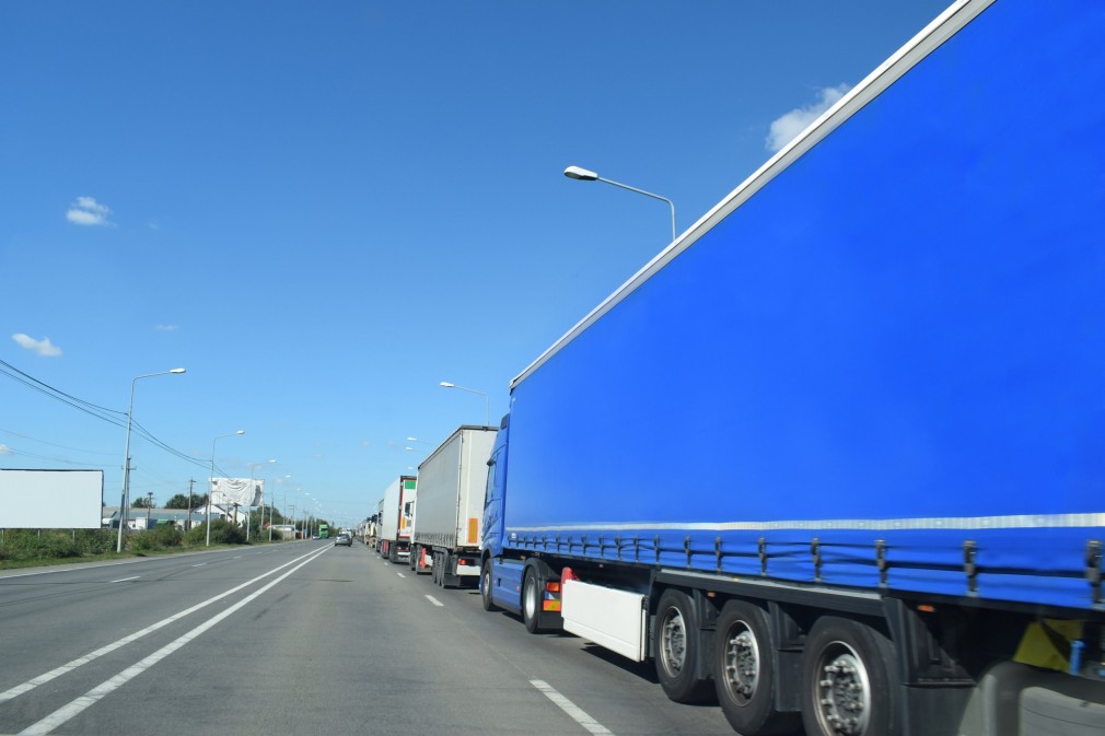 Camioanele au interzis să circule, trei zile, în Ungaria