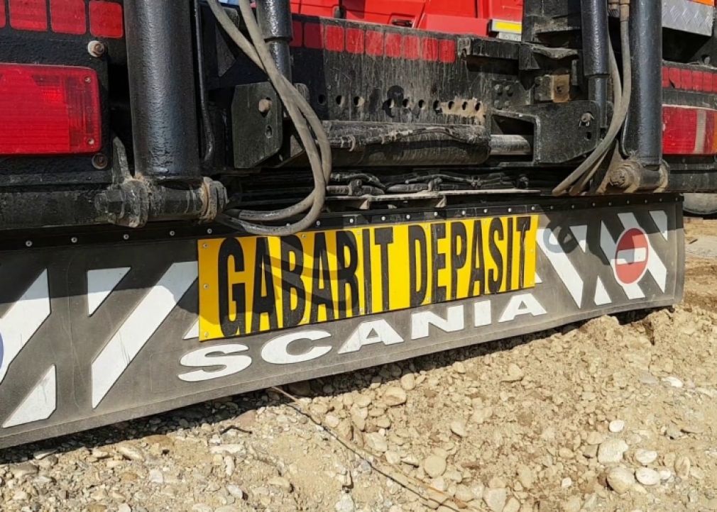 ATENȚIE Camioane cu gabarit depășit tranzitează țara. Unde să circulați prudent?