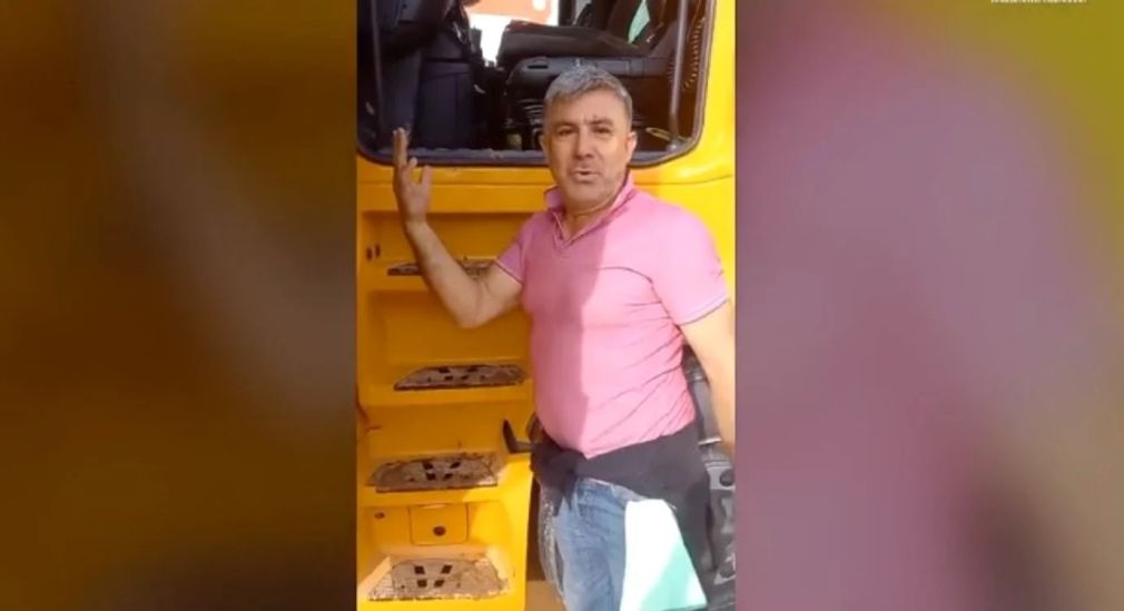 VIDEO Un român a stat blocat timp de trei zile în camionul după inundațiile din Spania