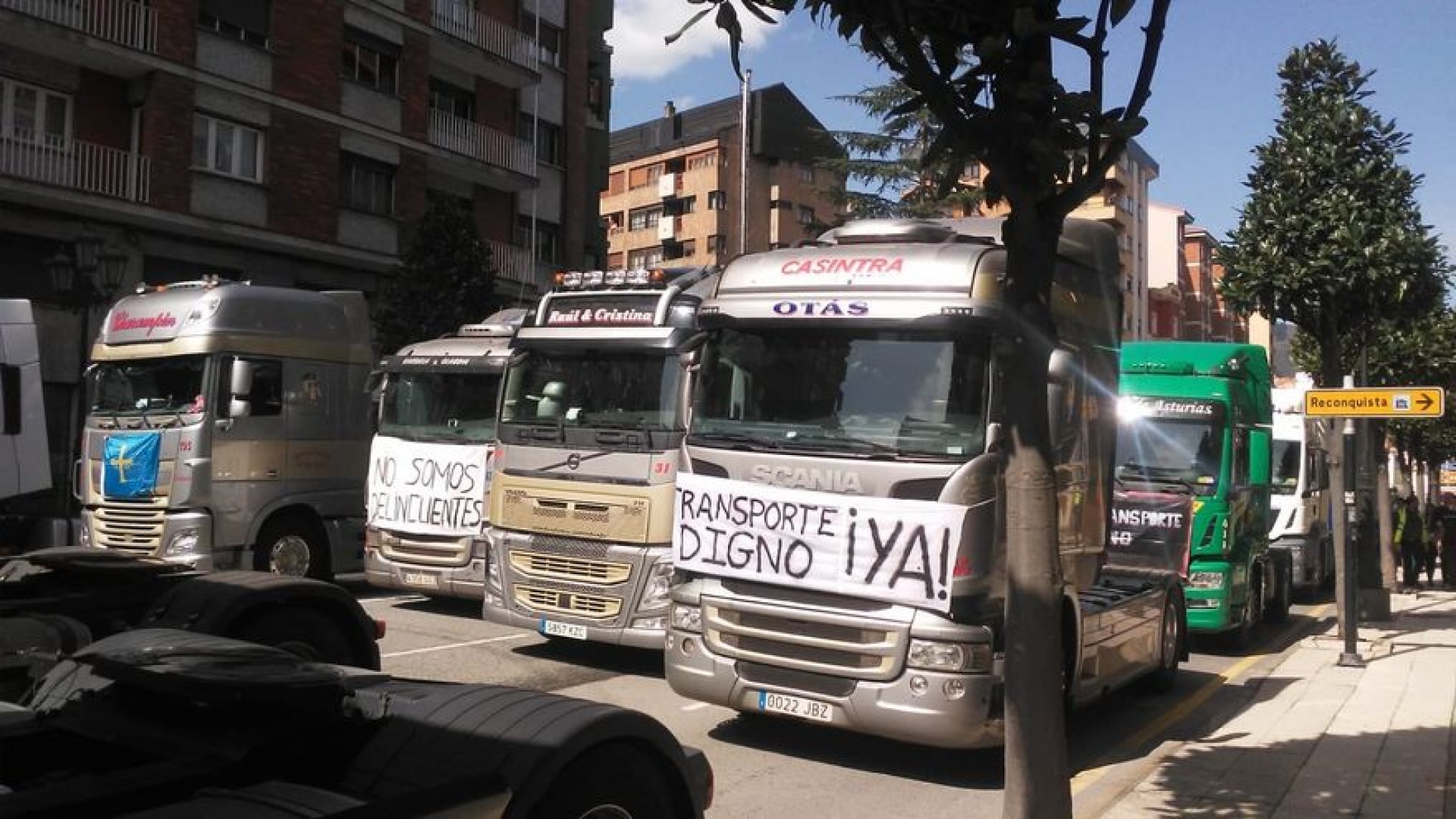 VIDEO Greva șoferilor de camion din Spania, ziua a VII-a. Oraș, complet blocat