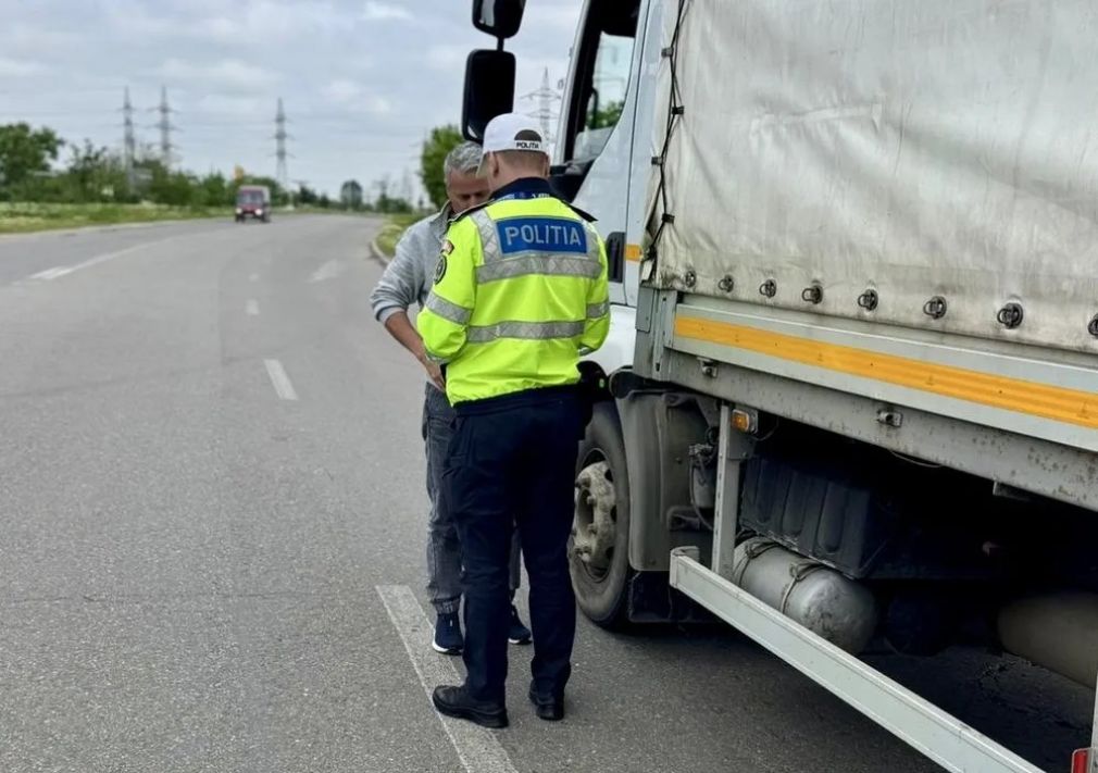 Camioanele și autobuzele, verificate la sânge în trafic. ROADPOL se întoarce