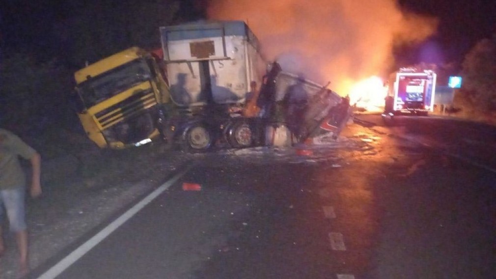 VIDEO. Filmul accidentului cu trei camioane din Republica Moldova