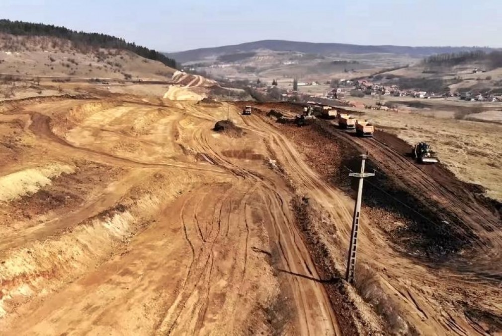 VIDEO Cum arată lucrările pe 43 de km din Autostrada Transilvania care va avea 26 de tunele și viaducte