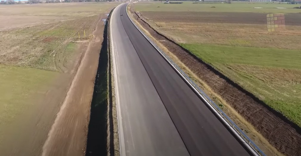 VIDEO. O bucată de autostradă de lângă Brașov, aproape de finalizare