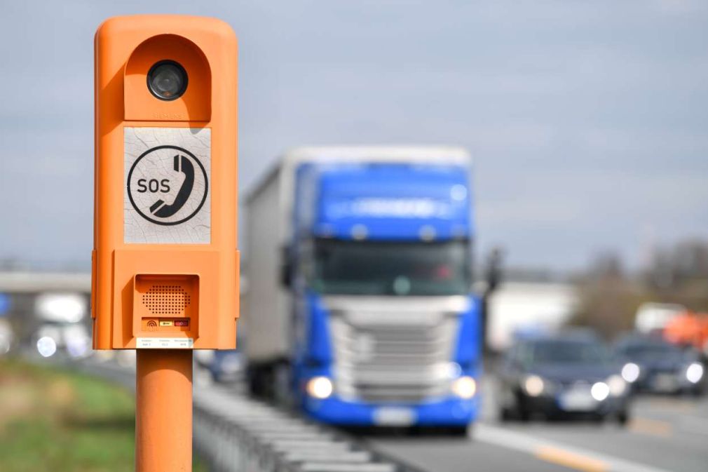 Defecțiune: Atenție, punctele de urgență de pe autostrăzi sunt în continuare defecte