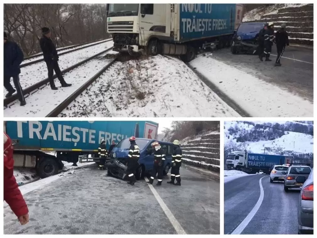 Un CAMION a ajuns pe calea ferată după un accident