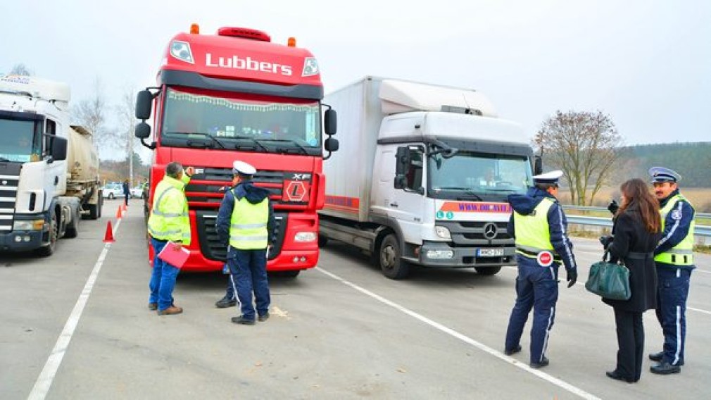 Poliția controlează camioanele și autocarele într-o acțiune de amploare în Europa