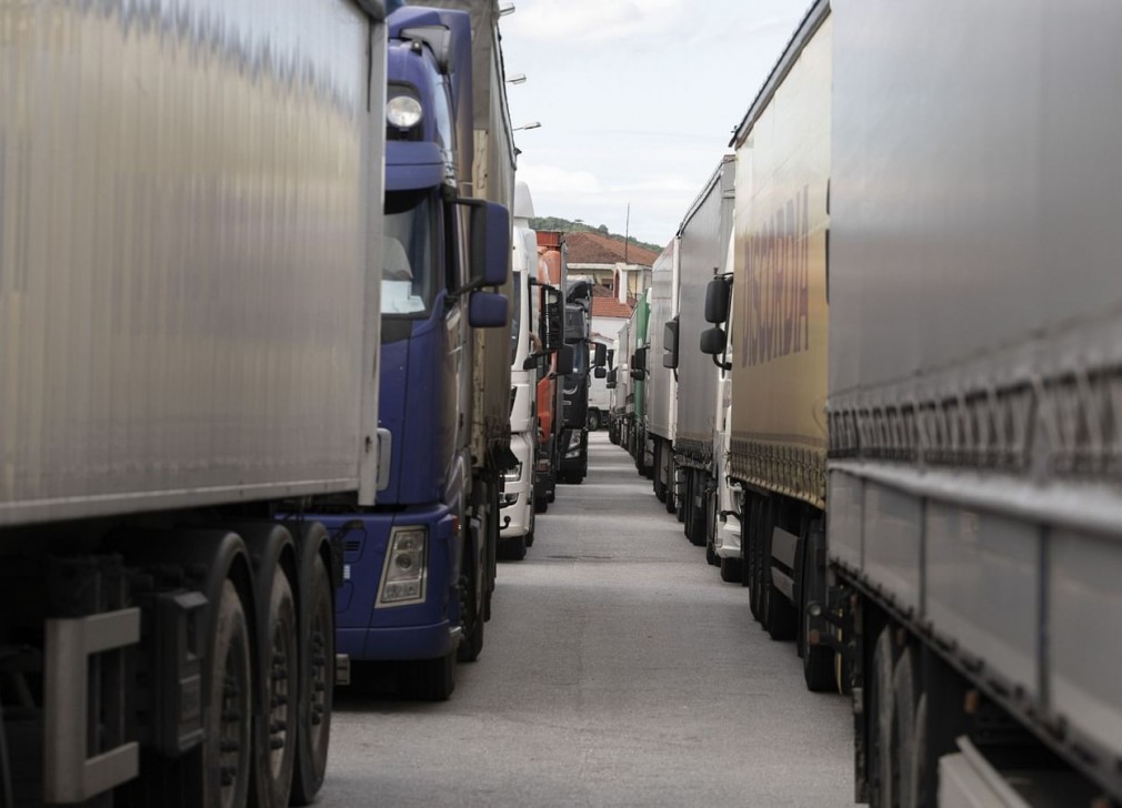 Coronavirus. Șoferii de camion nu trebuie să se izoleze la intrarea în UK