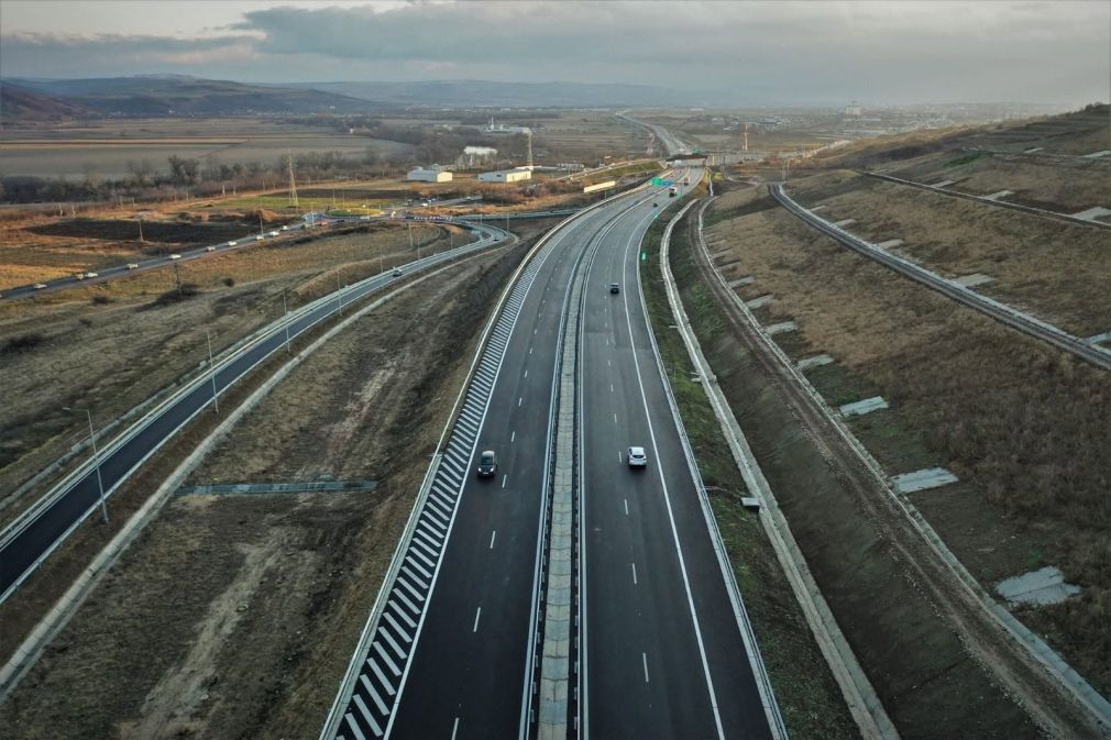 Lucrările au depășit 90% pe lotul 3 din Autostrada București. Când se deschide?