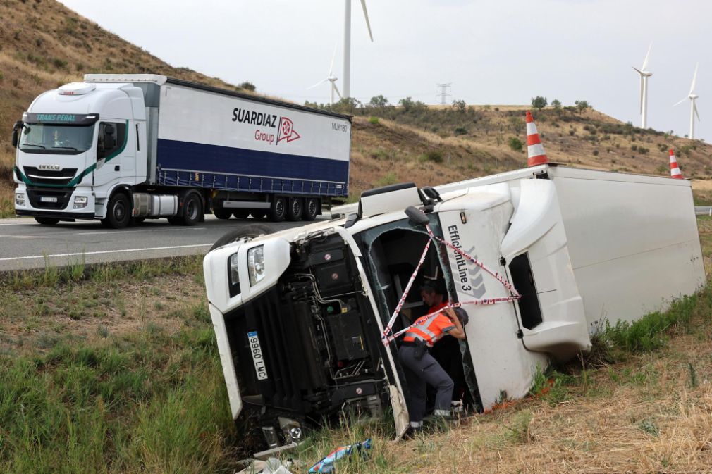 Un șofer român de camion a murit în accident în Spania. Avea 38 de ani