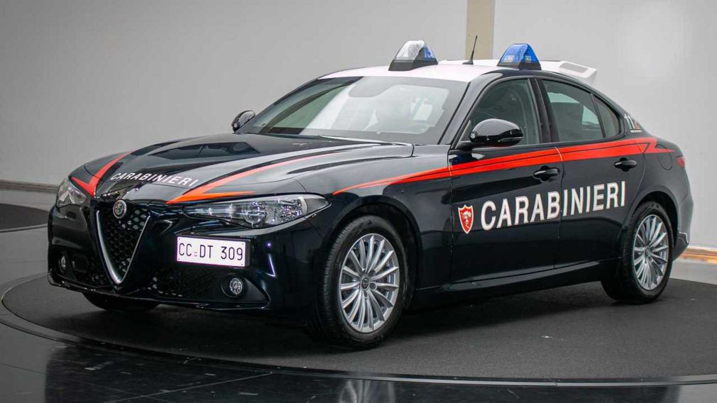 Șofer de camion, amendă de 5.900 euro după ce a condus 18 ore non stop