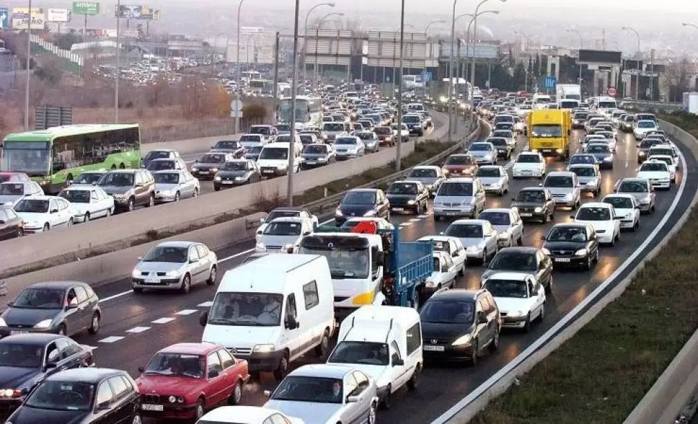 Spania „vânează” șoferii cu 13 elicoptere, 39 drone și 216 camere ascunse