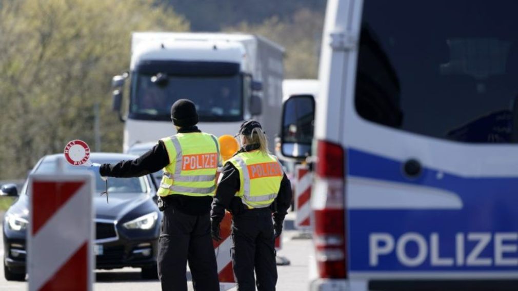 Camioane oprite în trafic în Germania. Ce abateri foarte grave s-au găsit?