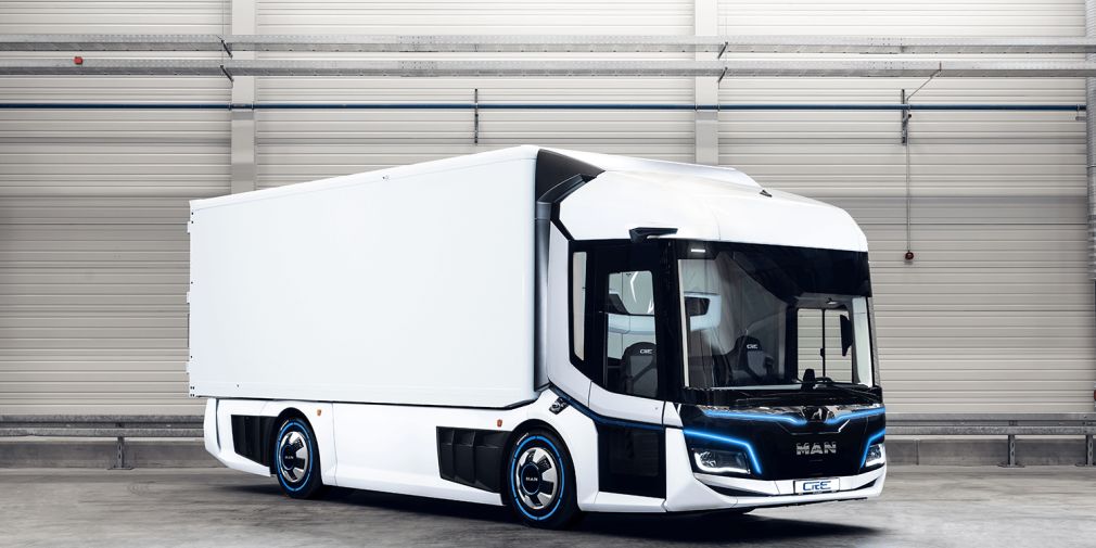 Cum pot camioanele electrice să consume puțin cu ajutorul încărcării inteligente, energiei solare și bateriilor