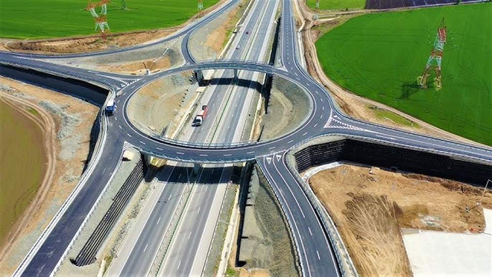 Unde vor apărea noi noduri rutiere pe autostrăzi. Cost: un milion euro pentru SF