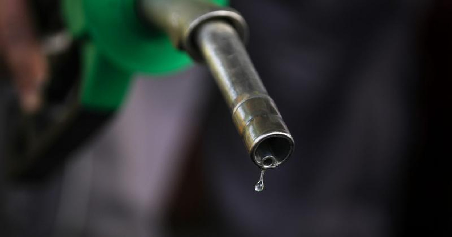 Petrolul rusesc, interzis în Europa. Ne așteptăm la scumpirea motorinei