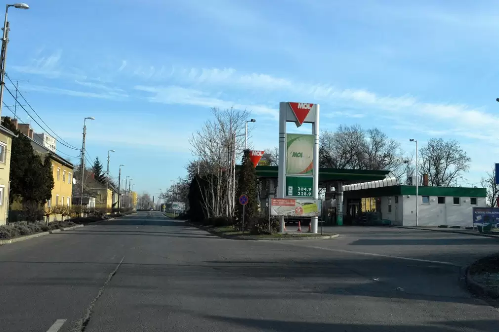 Nou terminal GPL pentru MOL