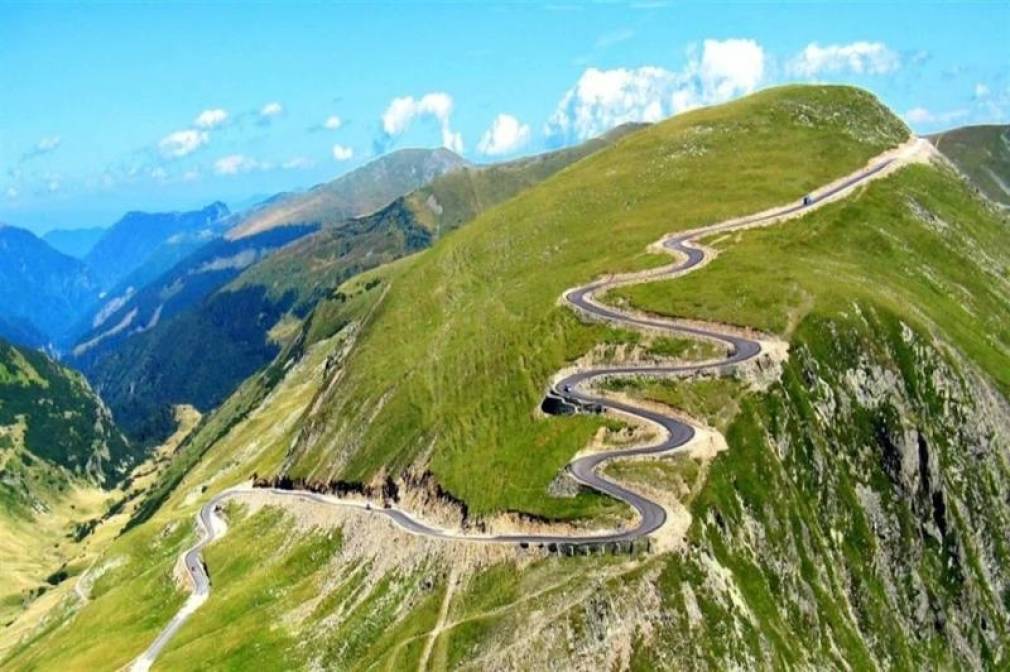 De ce se închide o porțiune din Transalpina?