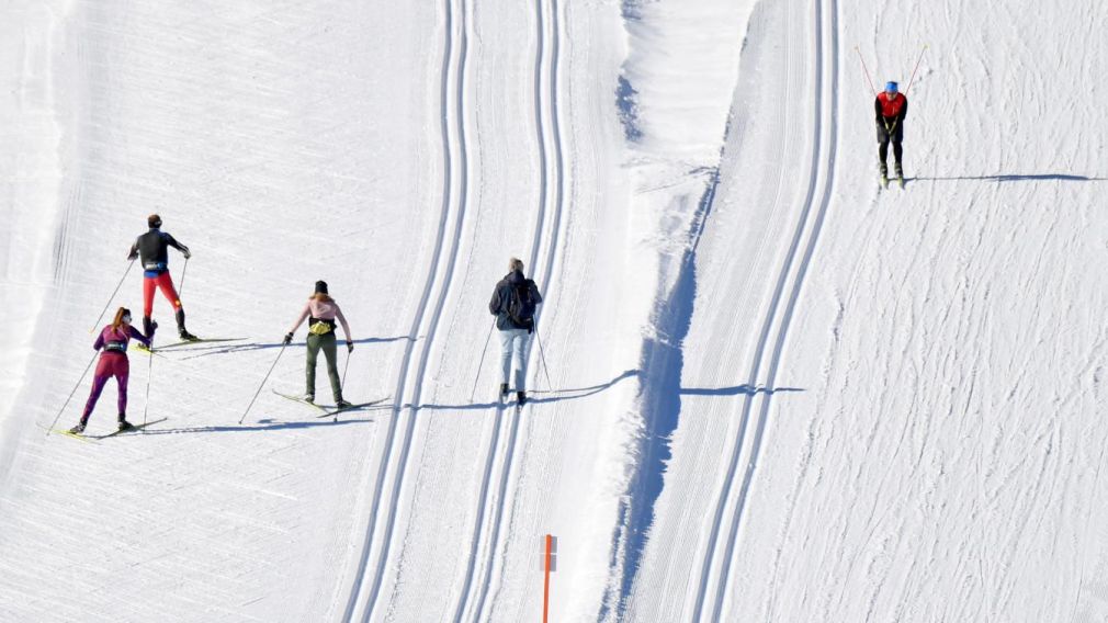 Un șofer de camion s-a rătăcit și a ajuns pe o pârtie de ski