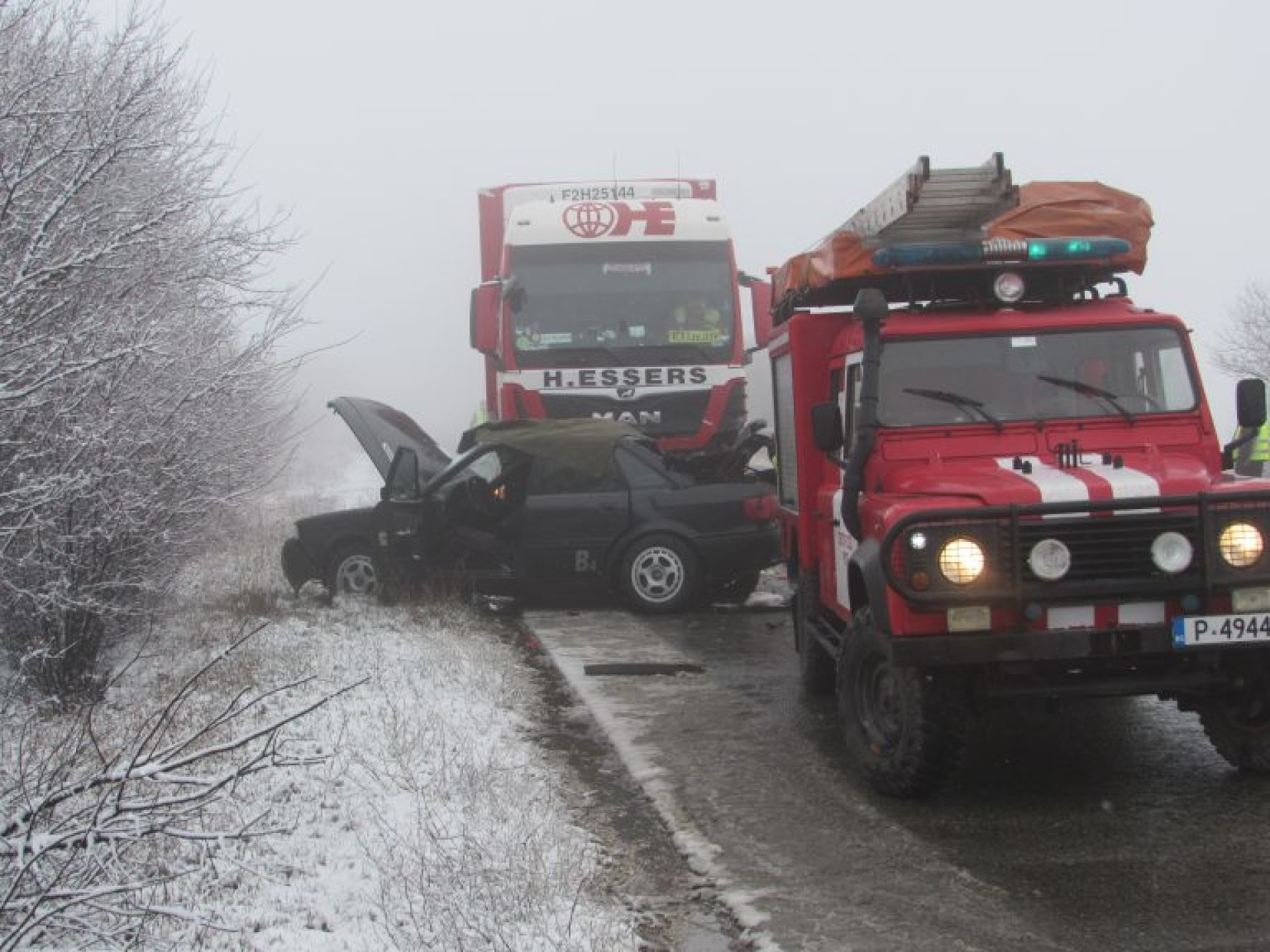 Trei bulgari au decedat după ce mașina în care se aflau a fost lovită de camionul unui șofer român