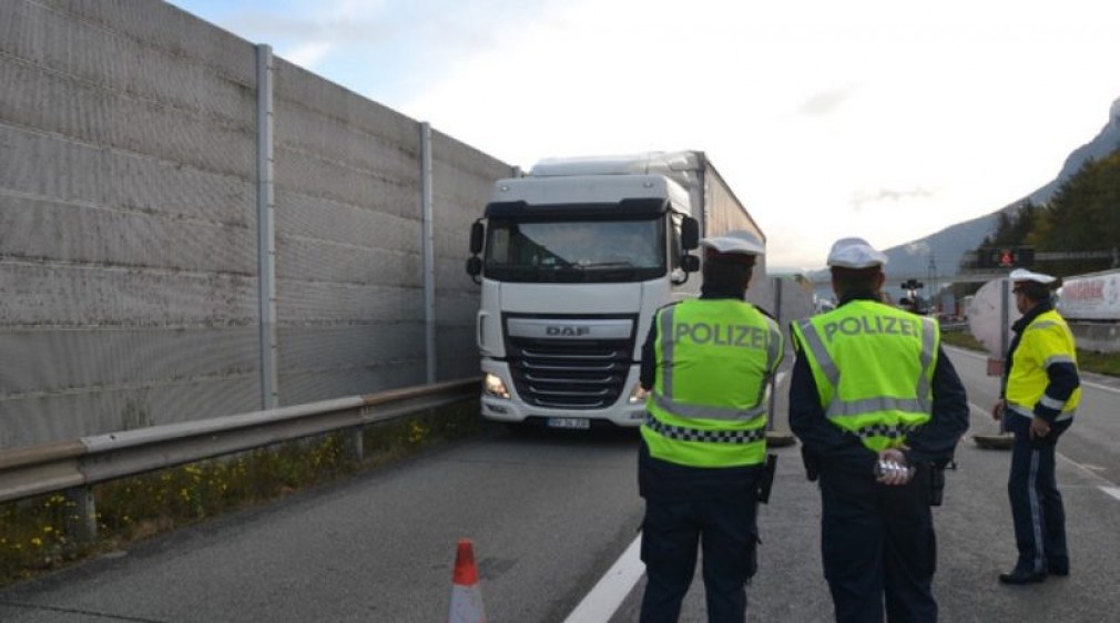 3.000 de șoferi de camion din Europa de Est, amendați cu 500 de euro în zona Tirol
