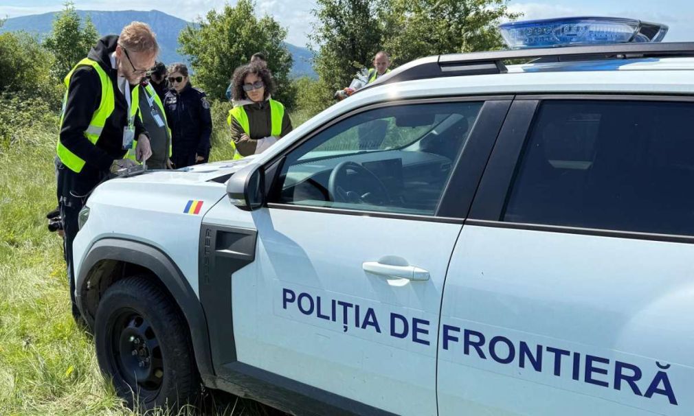 Doi cetățeni străini descoperiți ascunși într-un camion la Giurgiu
