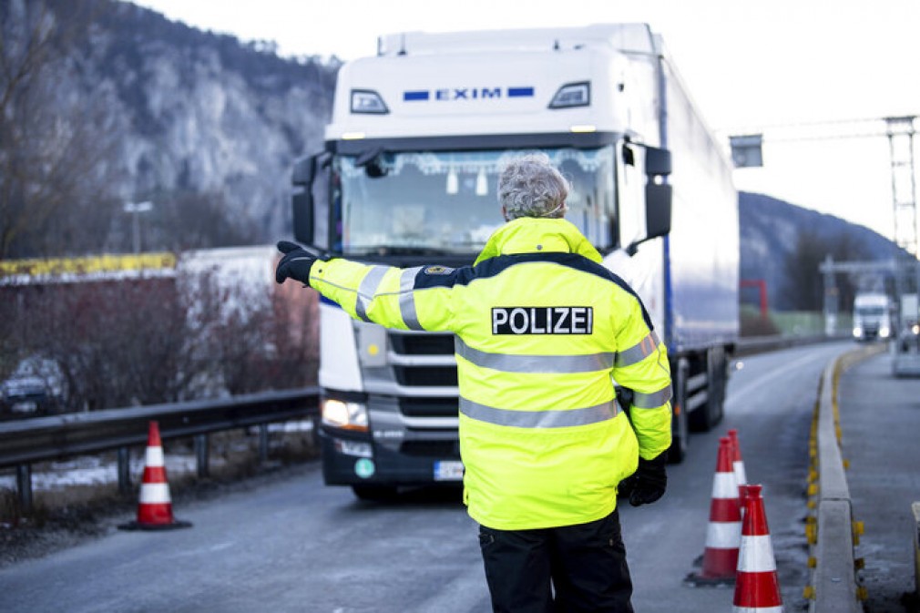 Test COVID negativ la intrarea în Austria din Italia pentru șoferii de camion