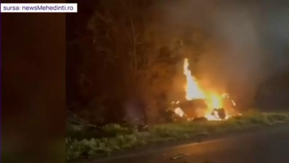 VIDEO A efectuat o depășire periculoasă și a ajuns într-un camion