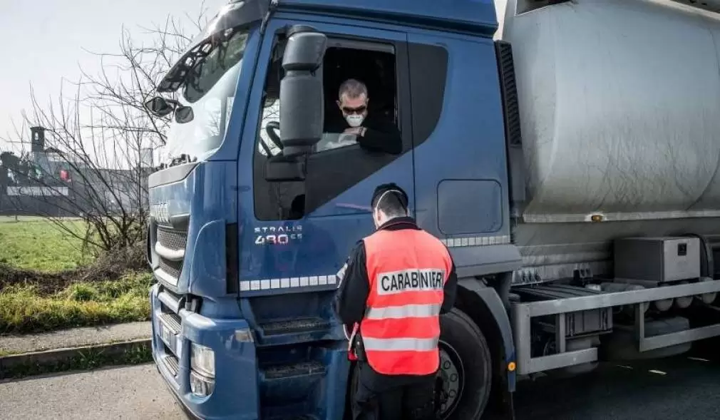 Italia. Şofer profesionist român, izolat în "zona roşie" de coronavirus