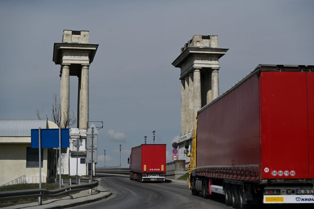 La un an de la aderarea la Schengen, România și Bulgaria nu pot evita cozile de la graniță
