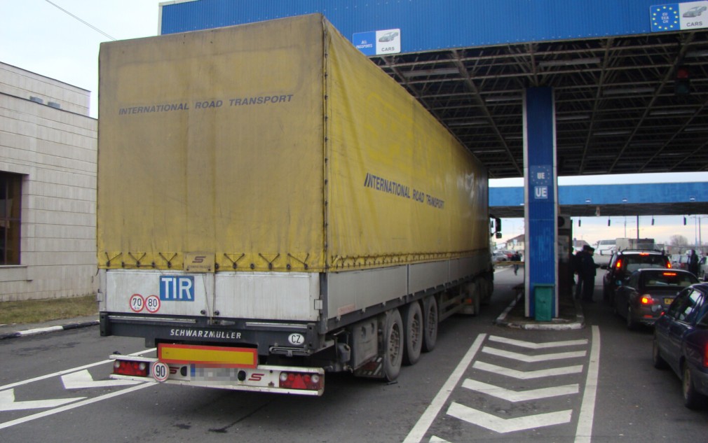 ATENȚIE! Ungaria închide granițele pentru camioane