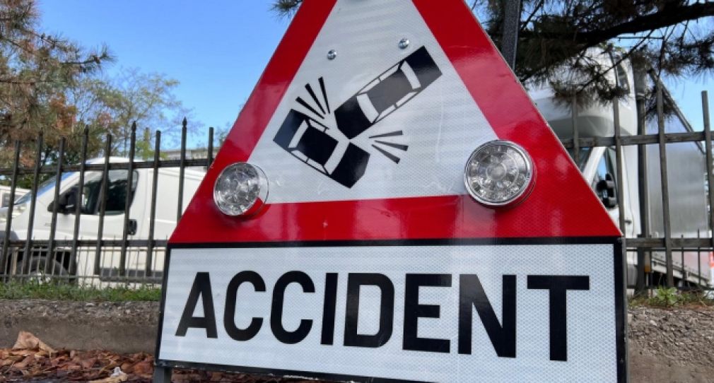 Un bărbat din Constanța a fost strivit de camionul pe care încerca să-l repare