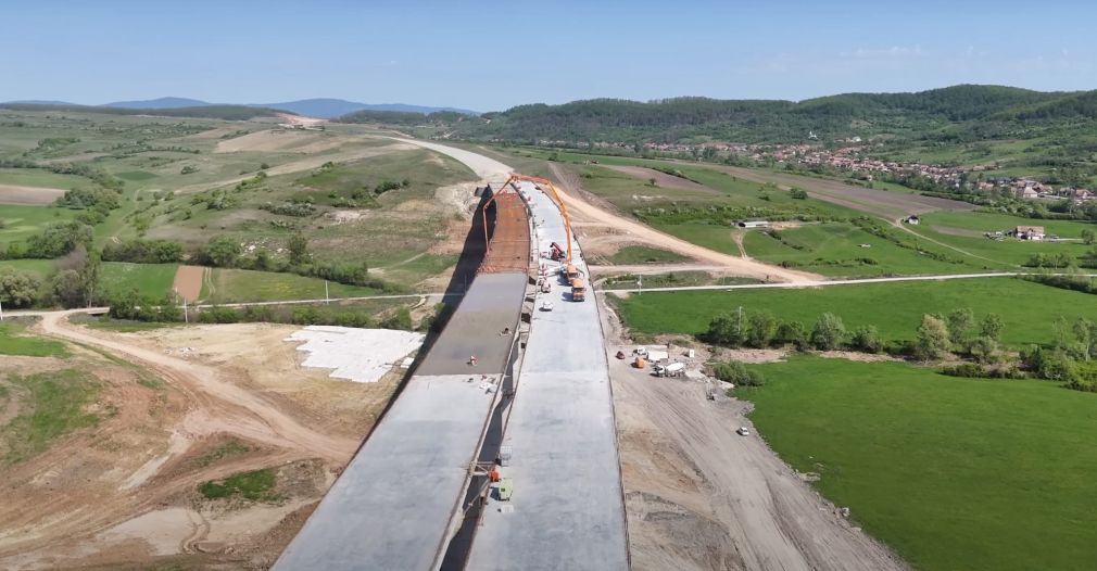 VIDEO Un lot de autostradă, gata înainte de termen. Pe unde va trece?