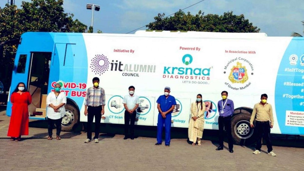 India s-a echipat cu primul autobuz mobil de testare în masa COVID