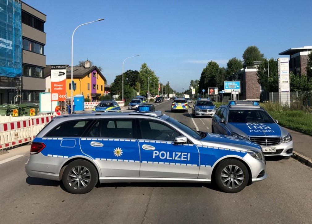 Un șofer român de camion, prins în Germania în timp ce fura curent pentru televizor