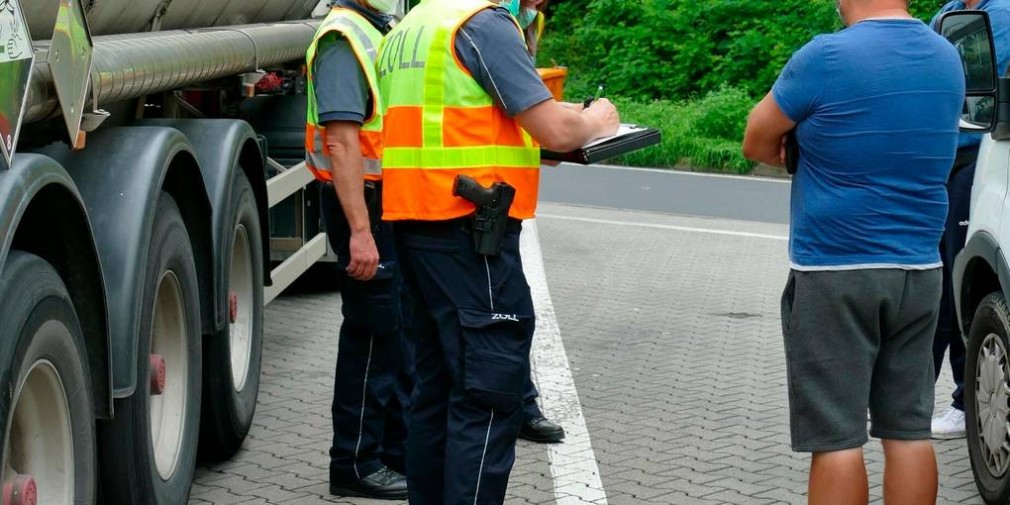Poliția germană a arestat și va extrăda doi șoferi de camion care nu aveau permis de muncă