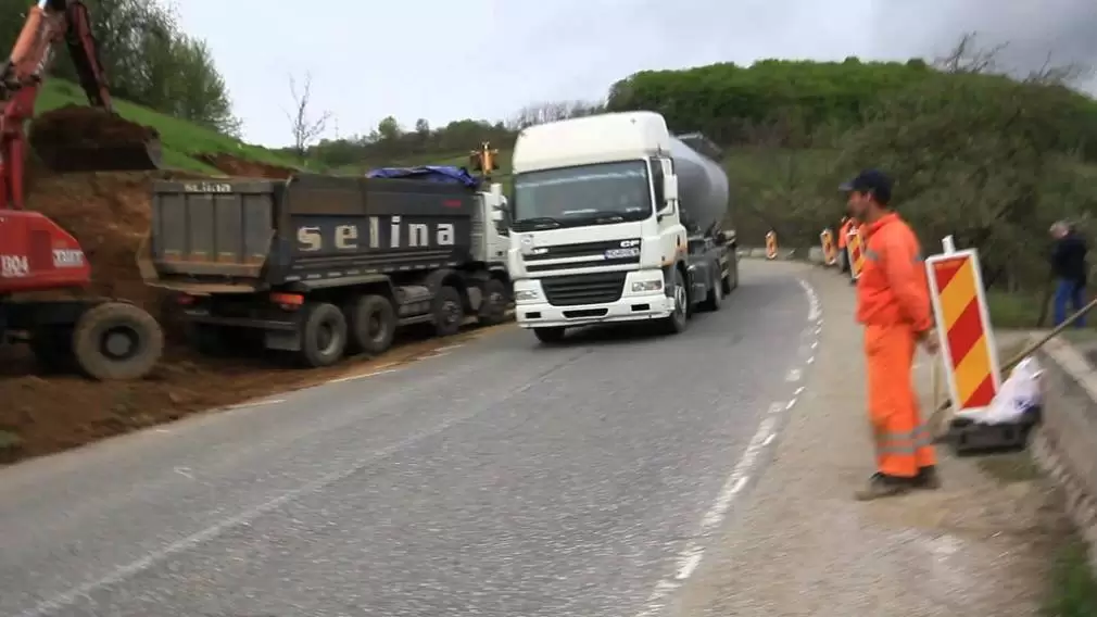 Guvernul vrea plafonarea prețului la motorină