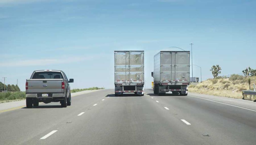 Un șofer de camion a manipulat tahograful: L-a pus în poziția „odihnă”, deși conducea